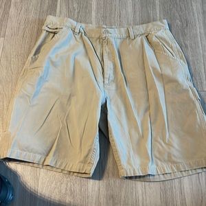 Khakis by Arrow Mens khaki cargo shorts